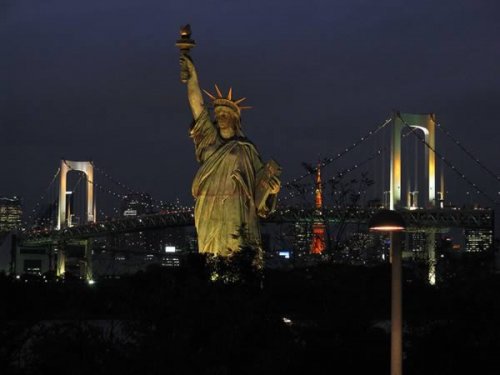 10 Самых любопытных копий известных достопримечательностей