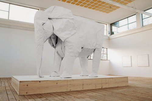 Слон в натуральную величину из одного листа бумаги (8 фото)