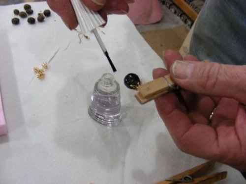 Бижутерия из необычного материала (8 фото)