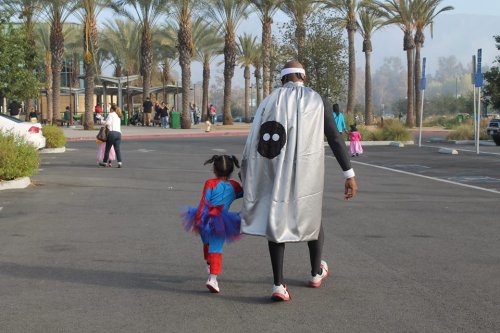 Любящие папы и их любимые дочки (27 фото)