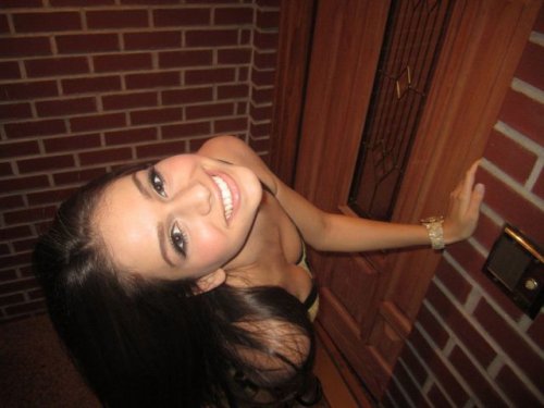 Симпатичные девушки (24 фото)