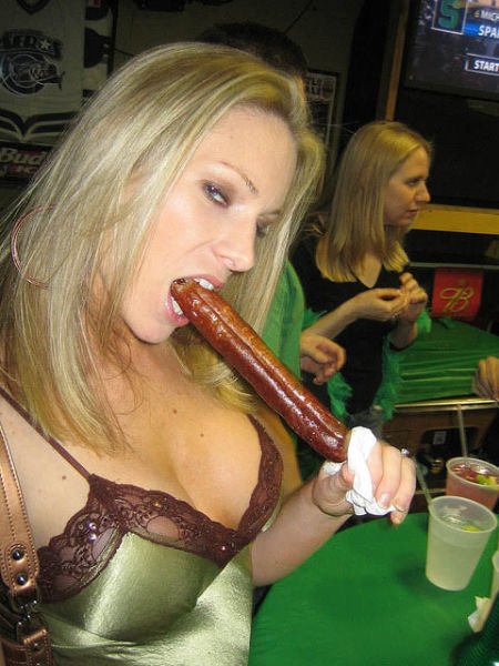 Девушки веселятся (29 фото) Девушки веселятся (29 фото)