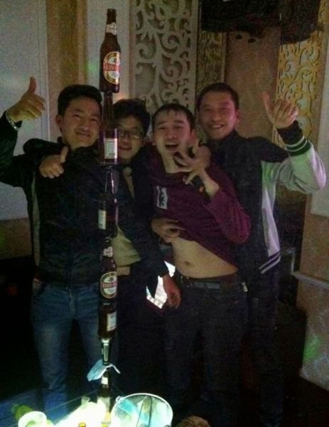 Тем временем в Азии (36 фото) Тем временем в Азии (36 фото)