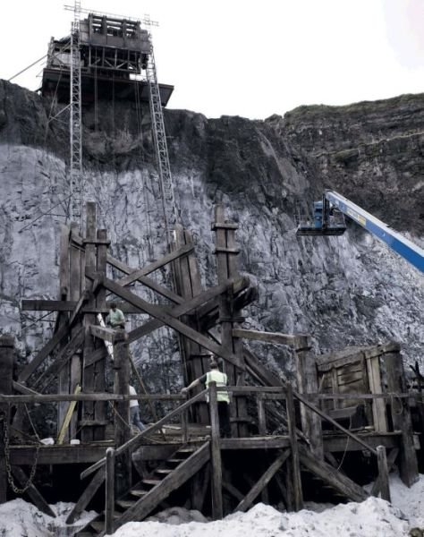 Закулисье популярного телесериала Игра престолов (35 фото) Закулисье популярного телесериала Игра престолов (35 фото)