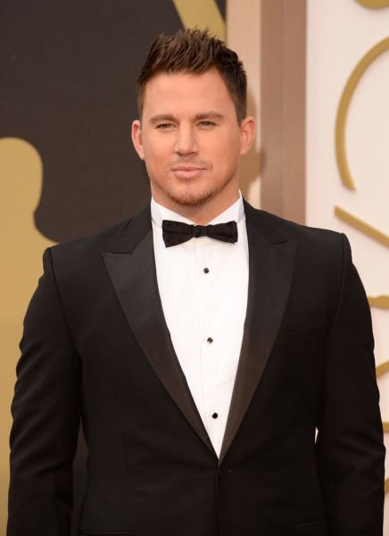 Неправдоподобные места работ звёзд до их популярности (38 фото) Неправдоподобные места работ звёзд до их популярности (38 фото)