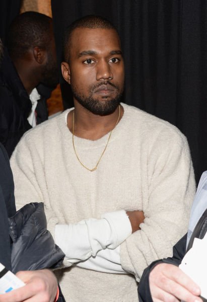 Неправдоподобные места работ звёзд до их популярности (38 фото) Неправдоподобные места работ звёзд до их популярности (38 фото)