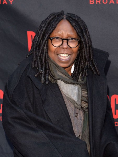 Неправдоподобные места работ звёзд до их популярности (38 фото) Неправдоподобные места работ звёзд до их популярности (38 фото)