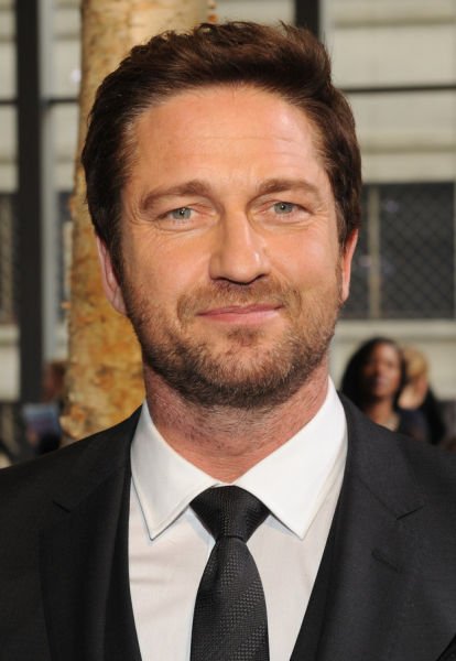 Неправдоподобные места работ звёзд до их популярности (38 фото) Неправдоподобные места работ звёзд до их популярности (38 фото)