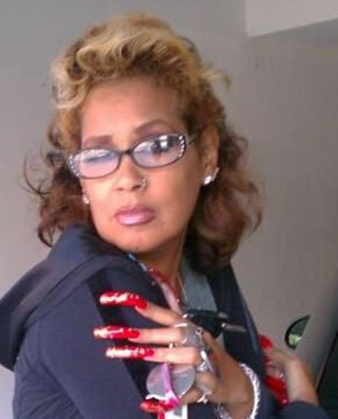 Обладательницы мегадлинных ногтей (30 фото) Обладательницы мегадлинных ногтей (30 фото)