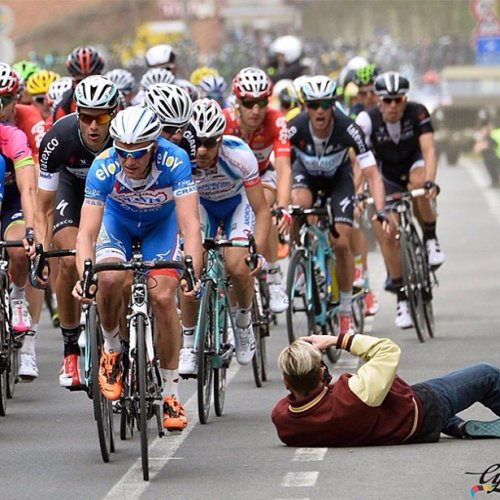 Новый Интернет-мем: фотограф на дороге (30 фото)