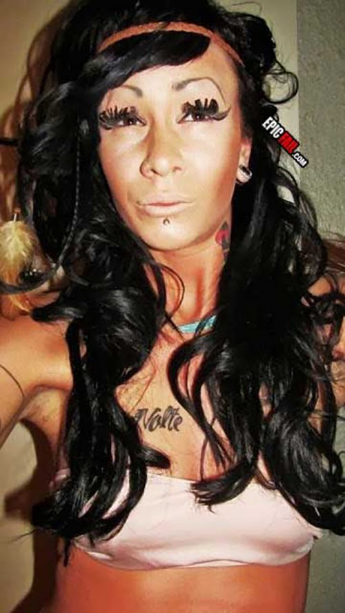 Жертвы макияжа (31 фото)