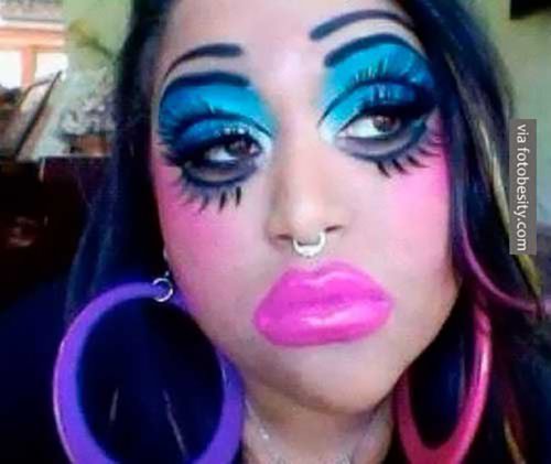 Жертвы макияжа (31 фото)