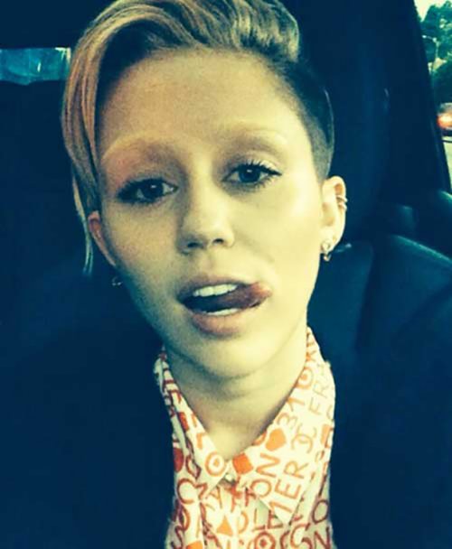 Жертвы макияжа (31 фото)