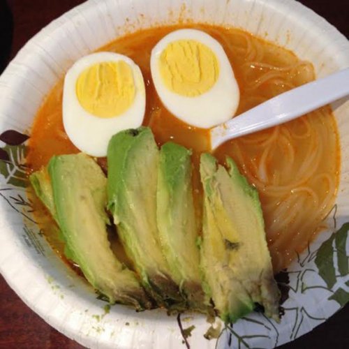 Самые унылые офисные обеды (27 фото)