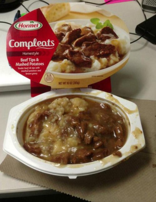 Самые унылые офисные обеды (27 фото)