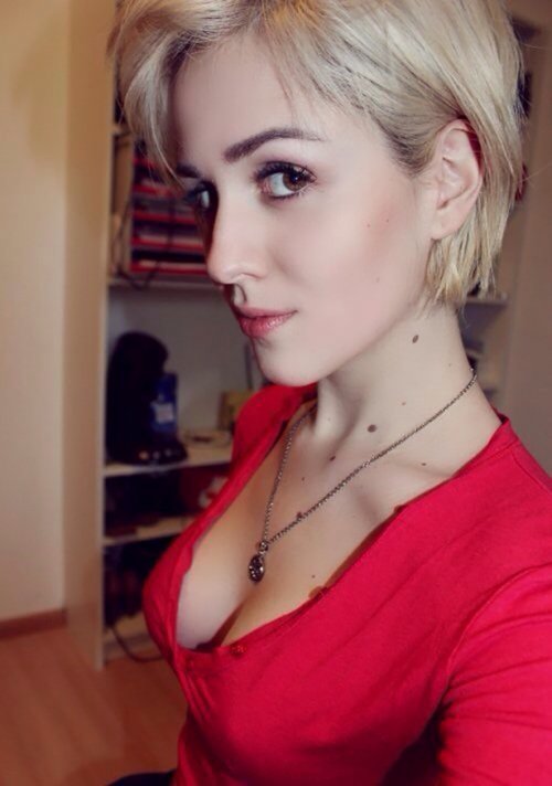 Сексуальные девушки из соцсетей (24 фото)