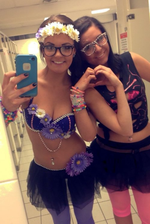 Сексуальные девушки из соцсетей (24 фото)