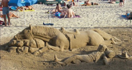 Пляжные будни в прикольных картинках (37 фото)