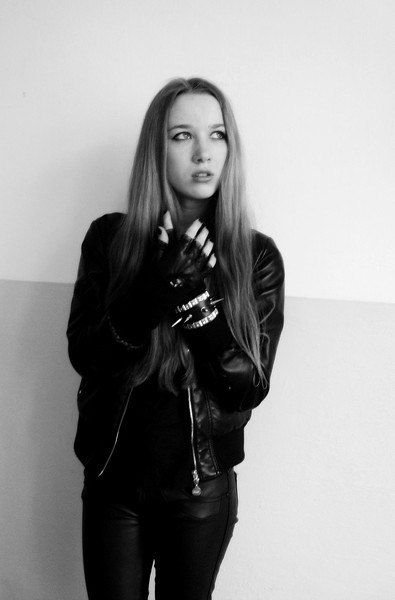 Увлеклась сменой имиджа (33 фото) Увлеклась сменой имиджа (33 фото)