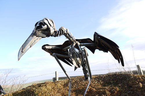 Скульптуры из колпаков на колёса (25 фото) Скульптуры из колпаков на колёса (25 фото)