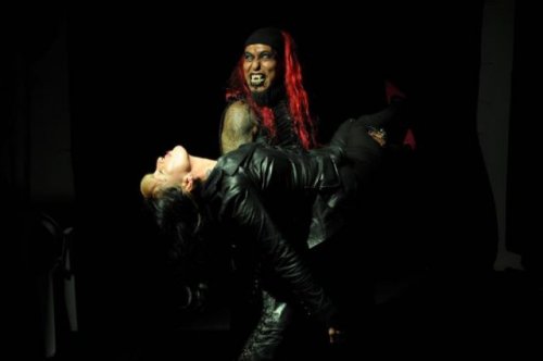 Ужасающие модификации тела (16 фото)