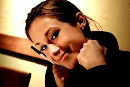 Симпатичные девушки (27 фото)