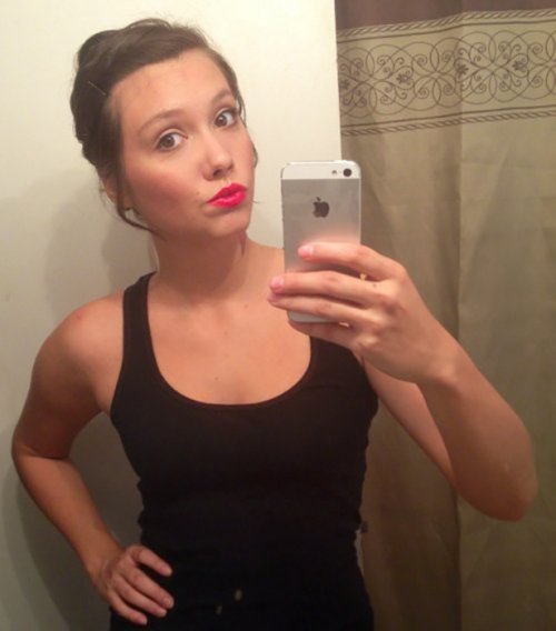 Девичьи самострелы из соцсетей (30 фото)