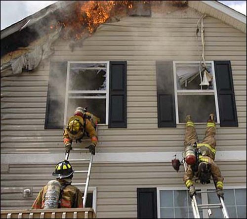 Пожарные: отважные люди, спасающие людей (24 фото)