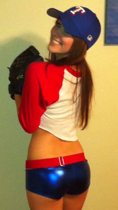 Симпатичные девушки (28 фото)