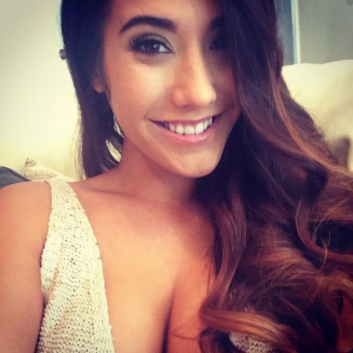 Симпатичные девушки (28 фото)