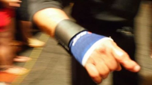 Стальной палец китайского мастера кунг-фу (6 фото + видео)