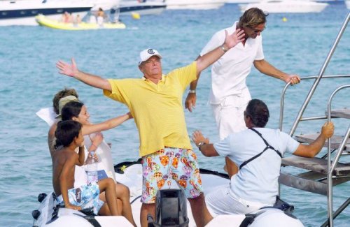 Забавные снимки со знаменитостями (16 фото)