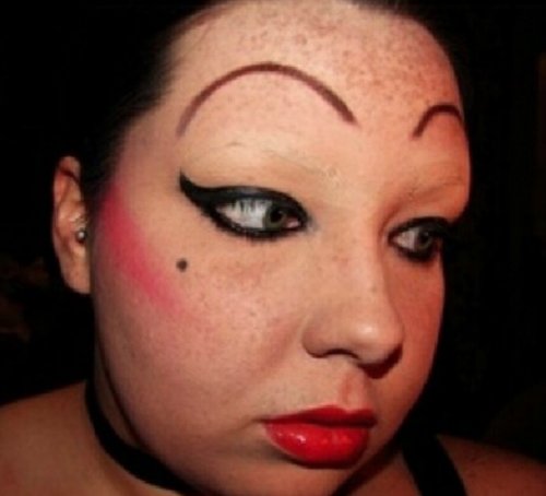 Пост про женские брови и чувство прекрасного (23 фото)