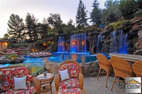 Топ-10 Великолепных бассейнов богатых и знаменитых (15 фото)