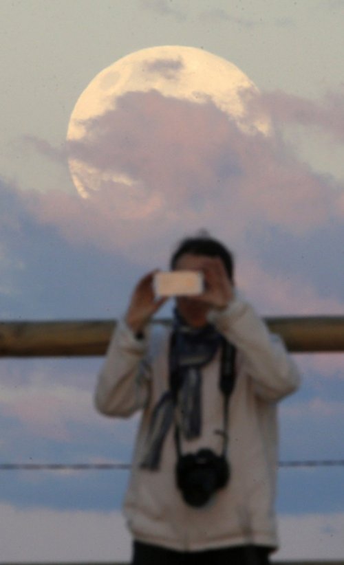 Суперлуние в августе 2014 (22 фото)