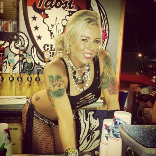 Самые сексуальные девушки на моторалли в Стурджисе (30 фото)