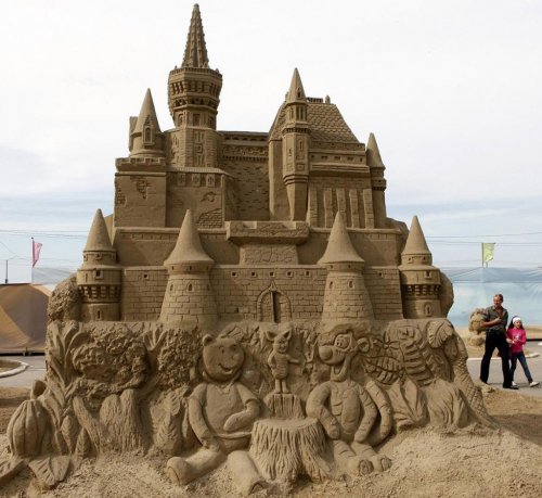 Потрясающие песочные замки (19 фото)