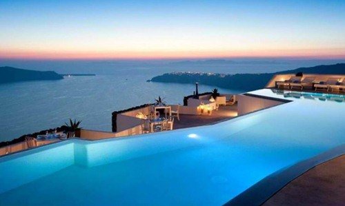 Потрясающие бассейны на крыше (25 фото)