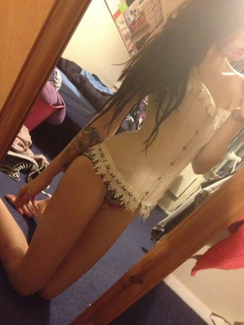 Девушки в нижнем белье (21 фото)