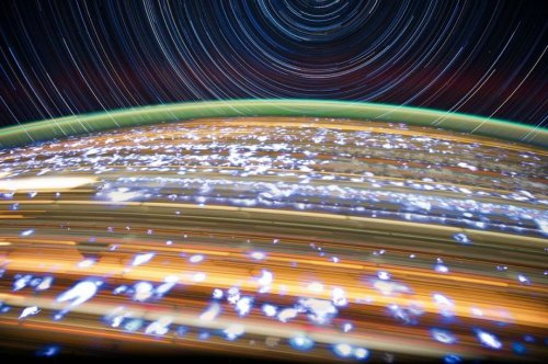 Потрясающие снимки Земли, сделанные из космоса на длинной выдержке (10 шт)