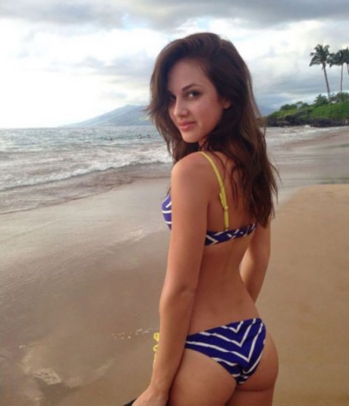 Знойные красотки в бикини (27 фото)