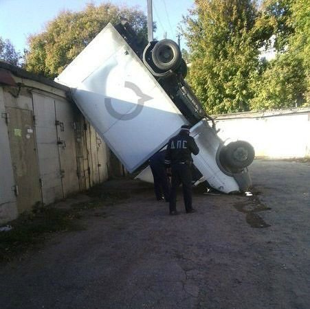 Автоприколы для хорошего настроения (24 фото) Автоприколы для хорошего настроения (24 фото)