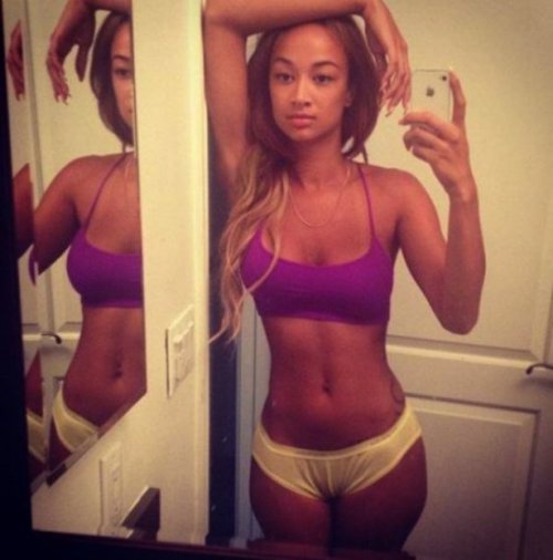 Девушки, которые строят своё тело (23 фото)