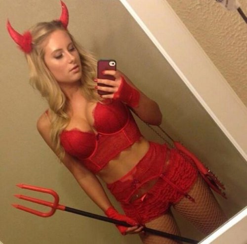 Сексуальные девушки в нижнем белье (21 фото)