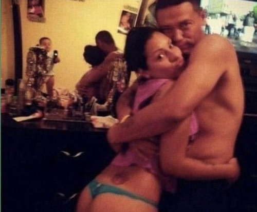 Неудачные селфи с отражением (20 фото)