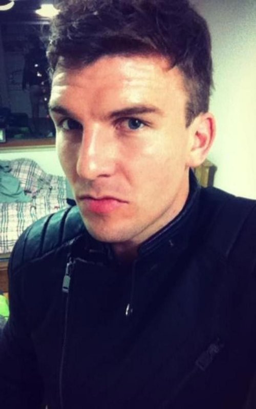 Неудачные селфи с отражением (20 фото)