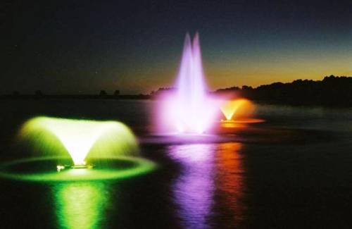 Прикольные фонтаны со всего света (25 фото)