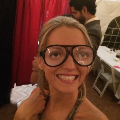 Девушки дурачатся (25 фото)