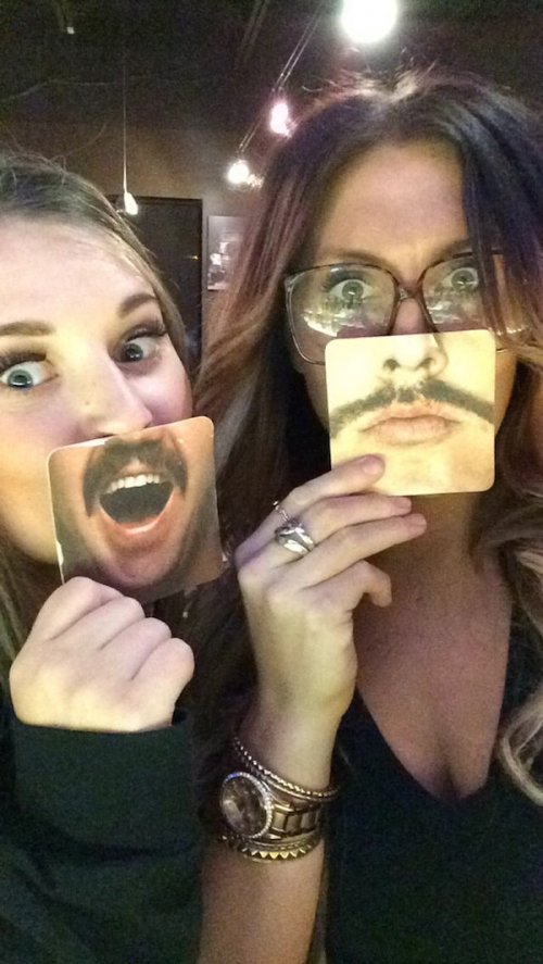 Девушки дурачатся (25 фото)