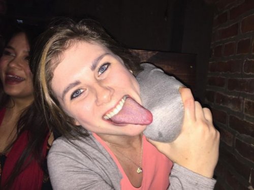 Девушки дурачатся (25 фото)